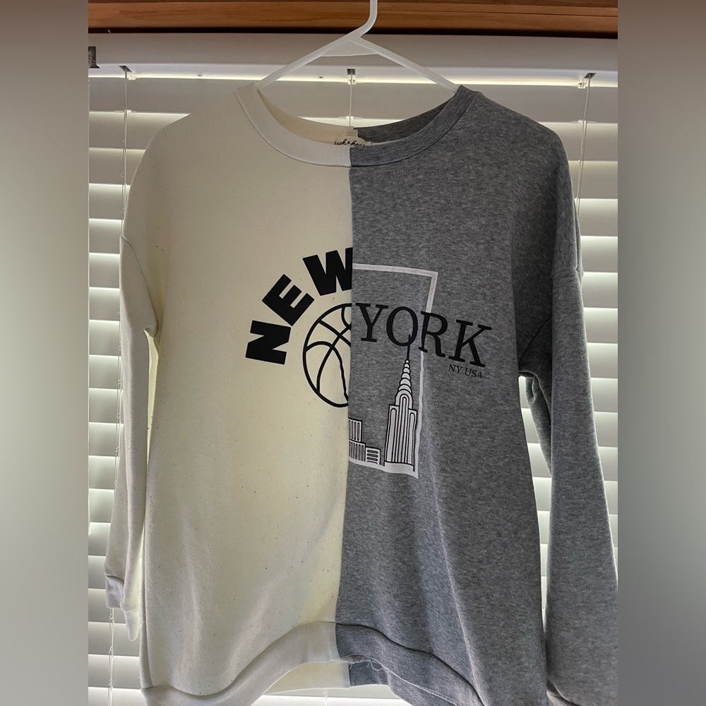 Derek Heart crewneck
